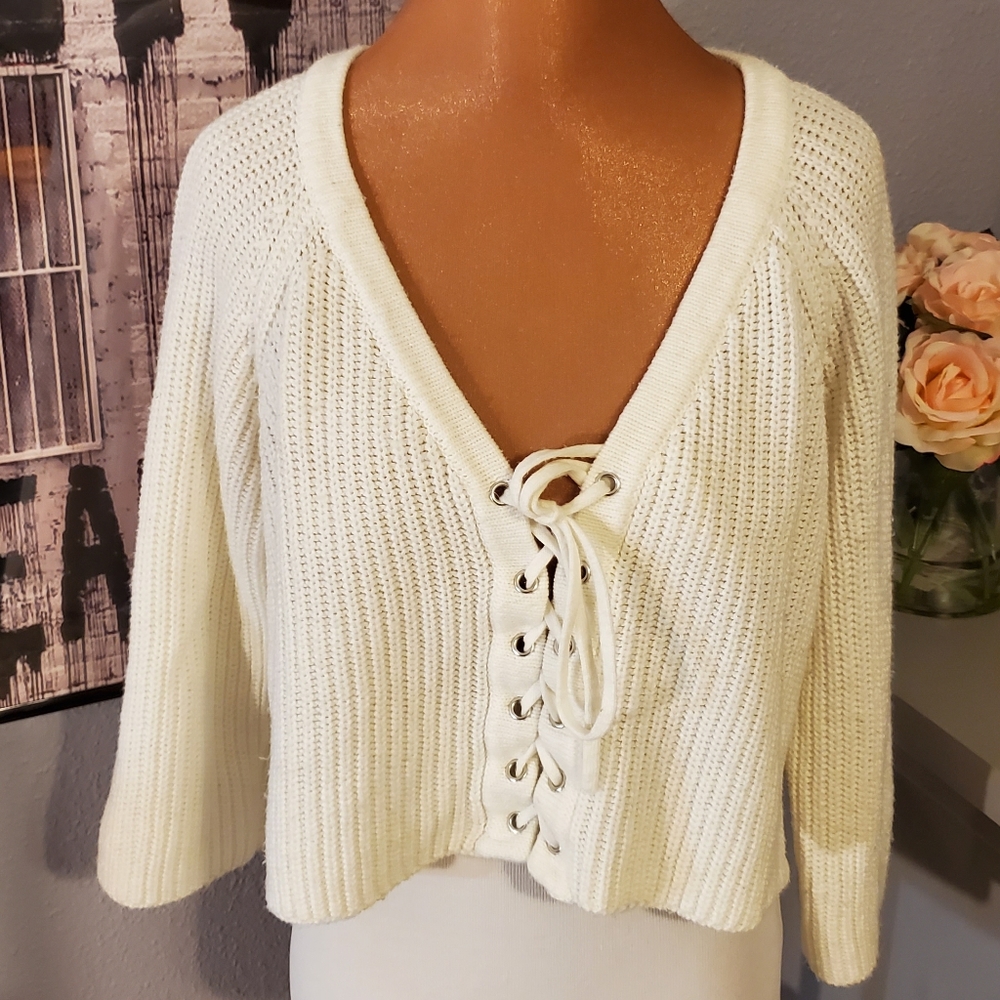 Ollie & Chloe Cropped Lace-Up Sweater